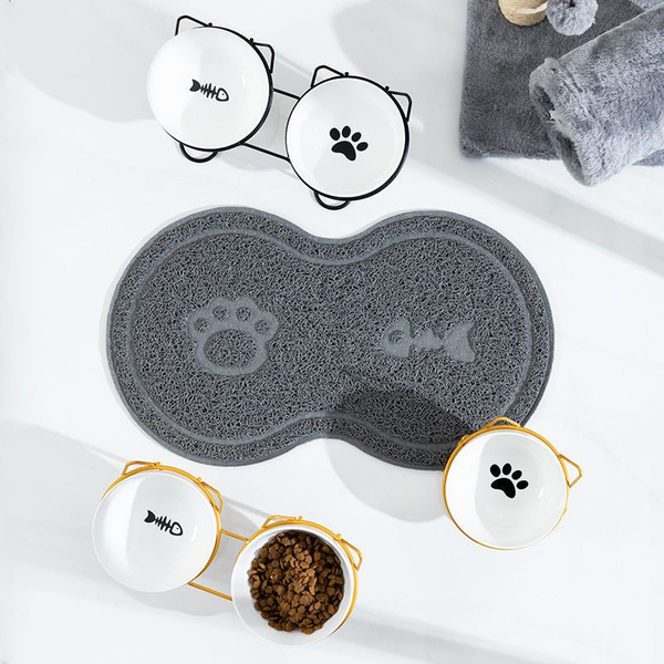 Non-slip mat under pet bowls, grey